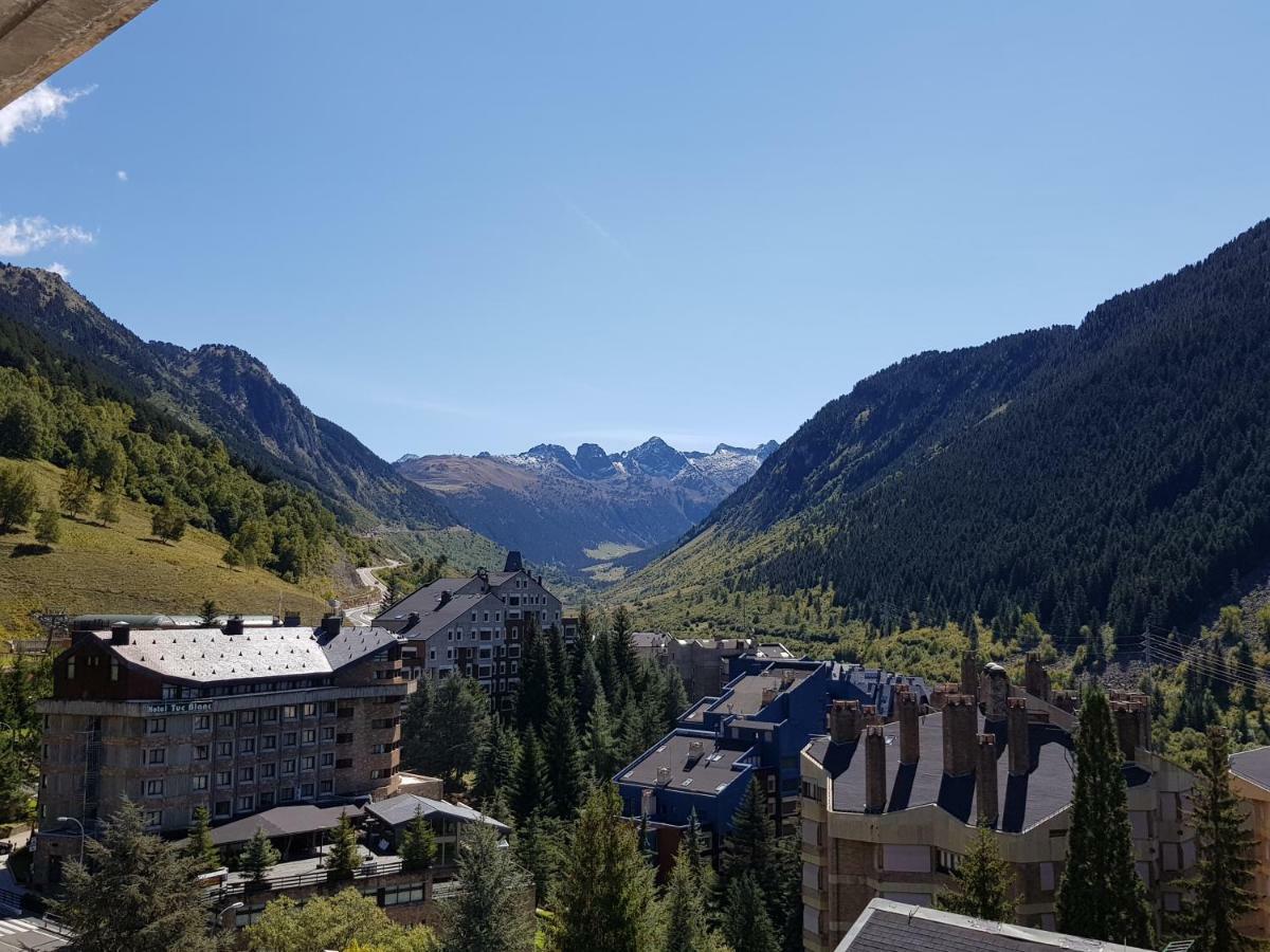 Apartamentos Multibaqueira Baqueira Beret Exterior foto